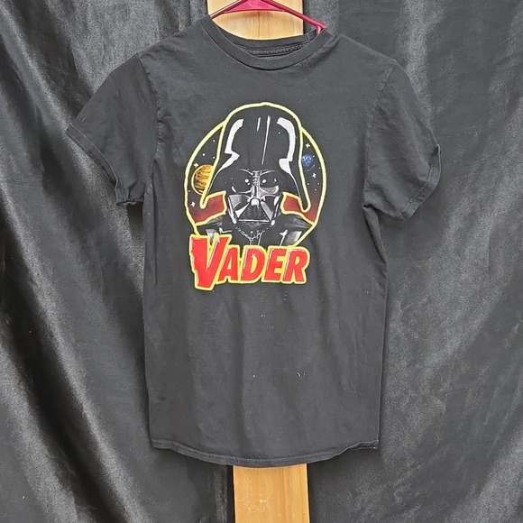 Mens size  small crew neck short sleeve Vader t shirt - Picture 1 of 5